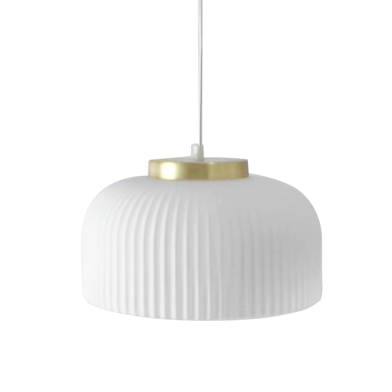 折りたたまれたシンプルなガラスシャンデリア